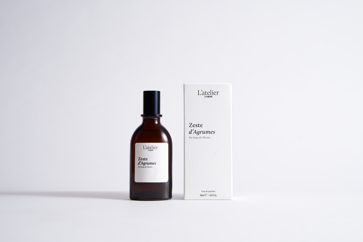 Flacone profumo Sole Mediterraneo con agrumi siciliani, fiori e legni naturali